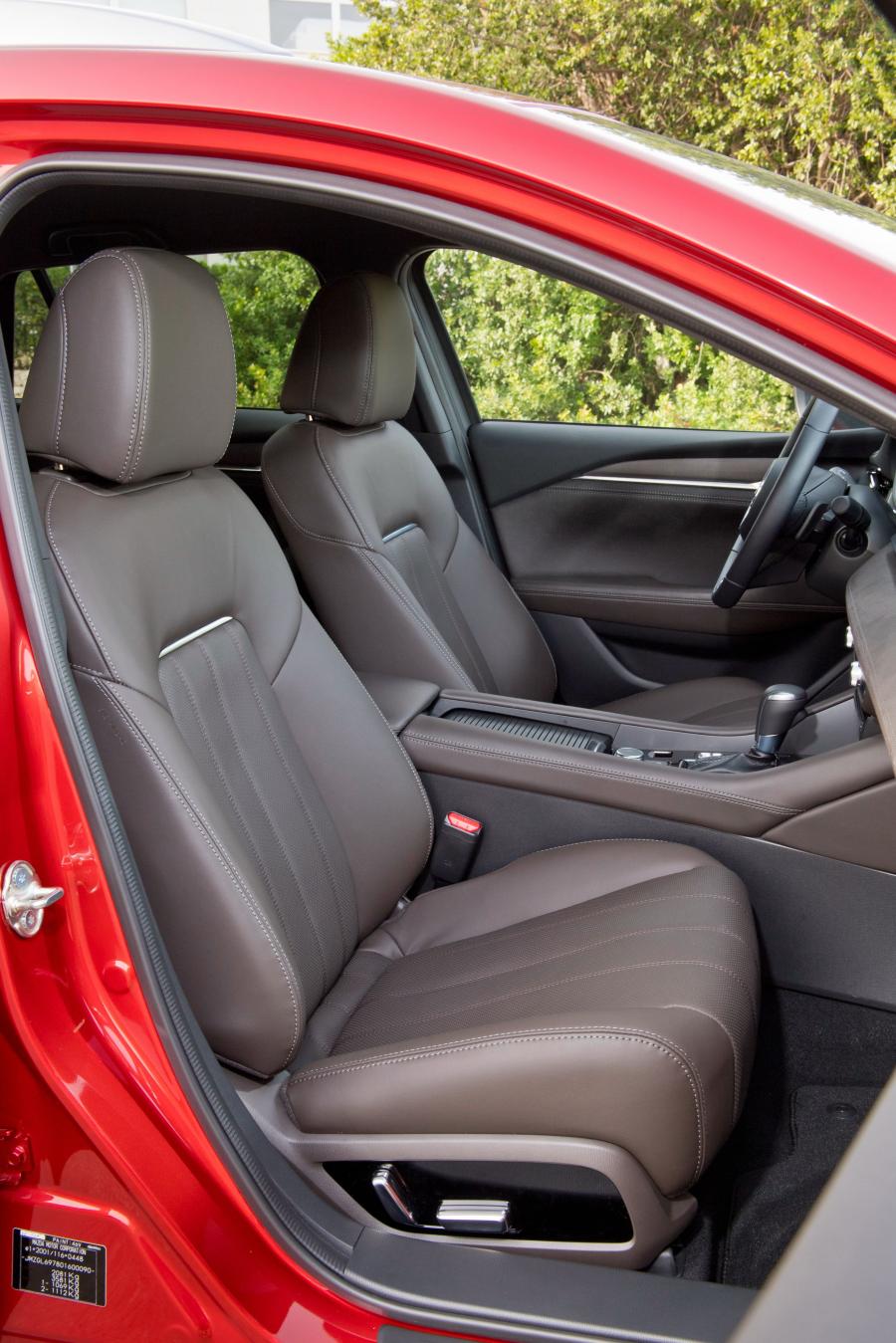 Интерьер Mazda6 Wagon (GJ) 2018 года  (WW) (фото 42 из 50)